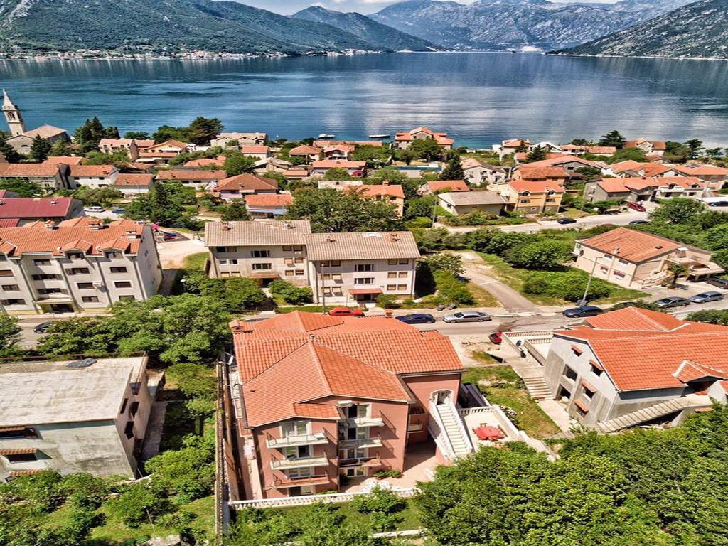 Apartments Radonjic Kotor Exterior photo